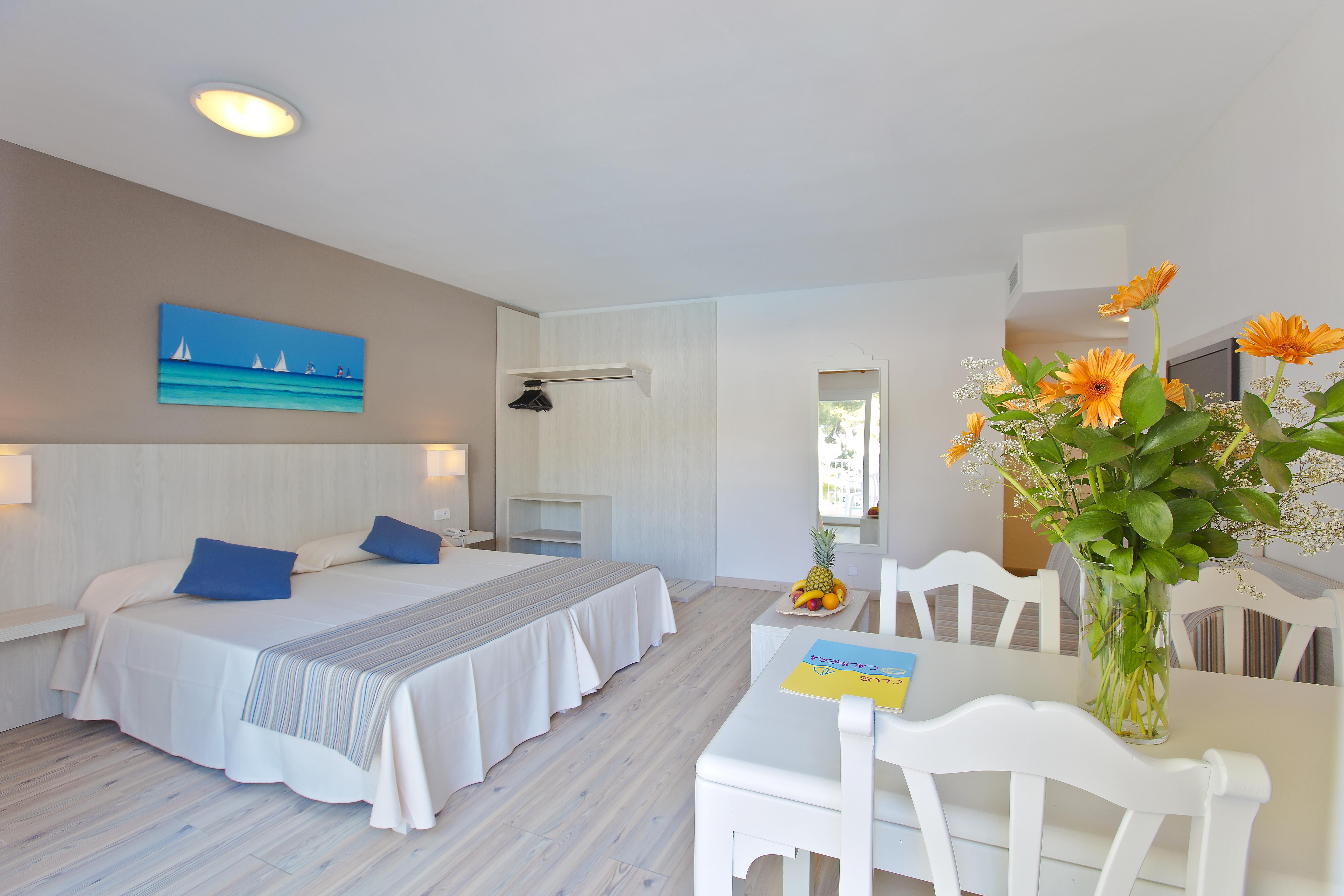 Hotel Club Es Talaial Cala d'Or  Exterior photo
